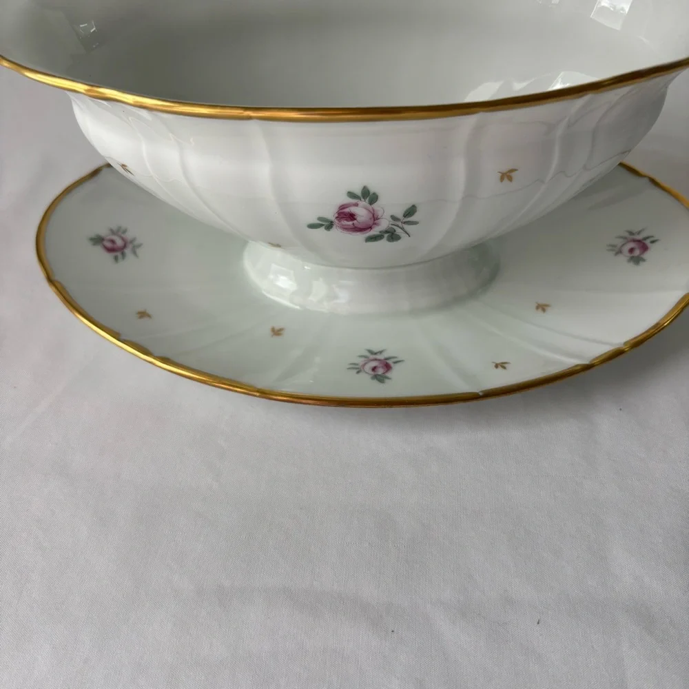 Bing & Grondahl vintage gravy